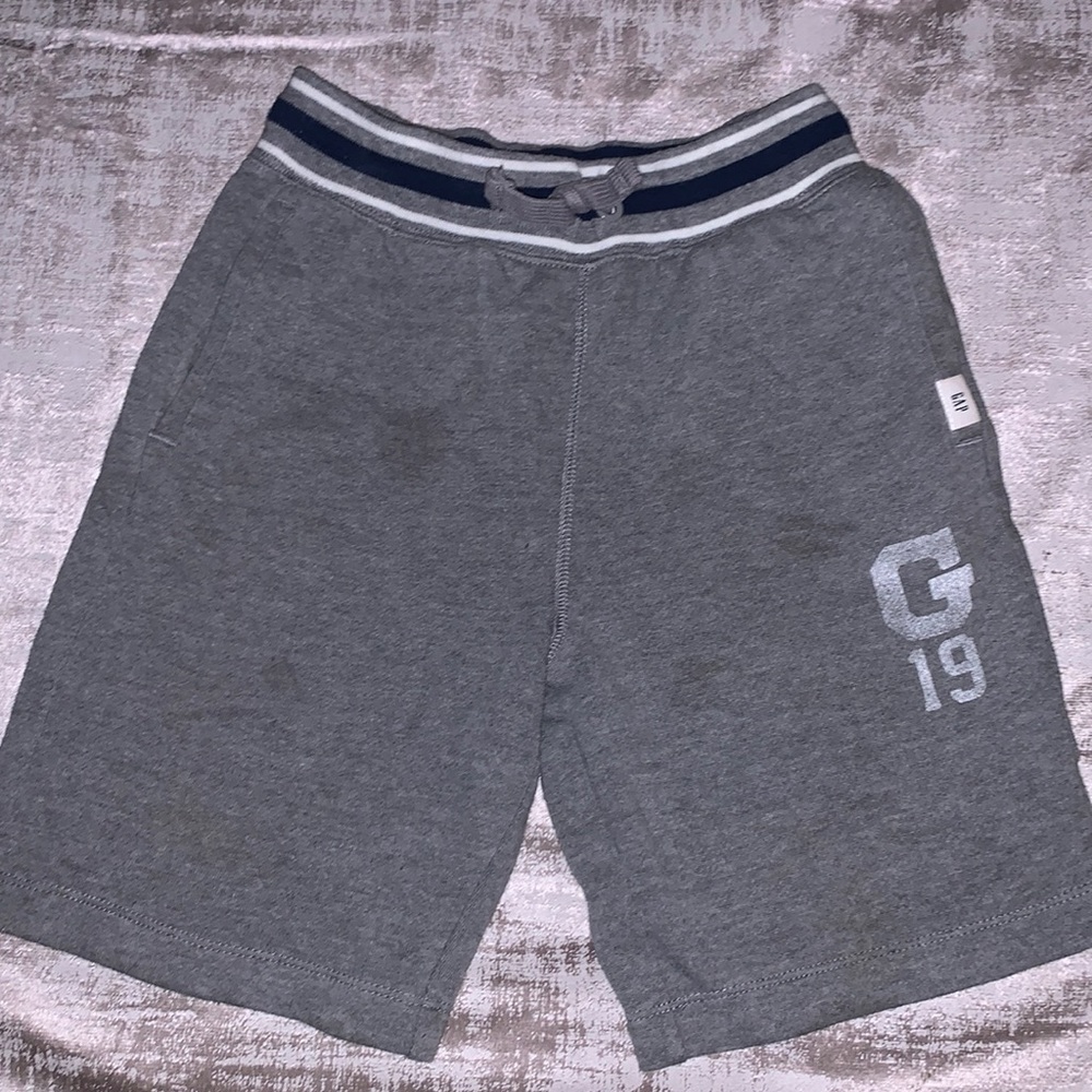 Kid’s Gap cotton shorts. Size Small